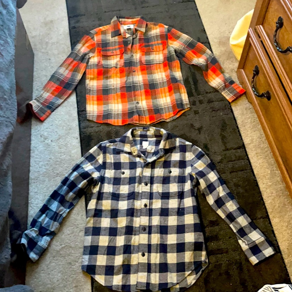 Size M (8) boys flannel shirts, gap and old navy